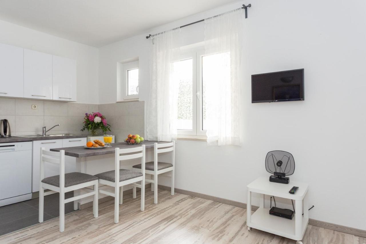 Apartments Oleander Sea View Cavtat Exterior photo