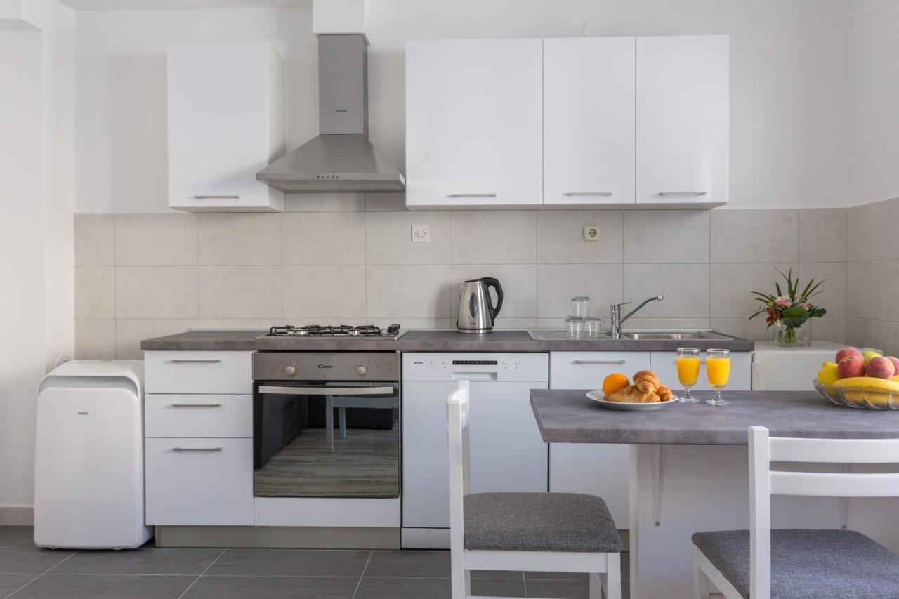 Apartments Oleander Sea View Cavtat Exterior photo